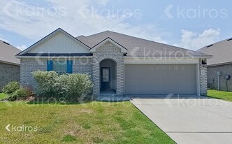 104 ORTHELLO COURT in Lafayette, LA - Building Photo