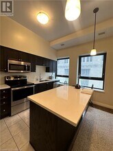112 King St E in Hamilton, ON - Building Photo - Building Photo