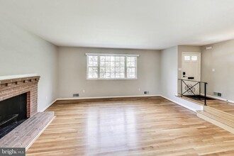 14207 Gaines Ave in Rockville, MD - Building Photo - Building Photo