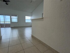 2803 N Oakland Forest Dr in Oakland Park, FL - Building Photo