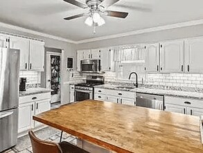 53 Woodridge Ave in Toms River, NJ - Building Photo - Building Photo