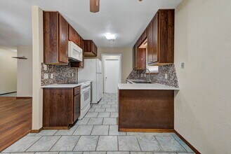 905 Hawks Nest Dr in Norman, OK - Building Photo - Building Photo