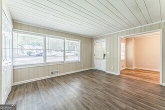 195 Polar Rock Rd SW in Atlanta, GA - Building Photo - Building Photo