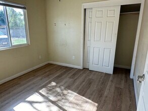 2207 Monterey St in Bakersfield, CA - Building Photo - Building Photo