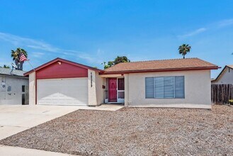 10359 Londonderry Ave in San Diego, CA - Building Photo - Building Photo