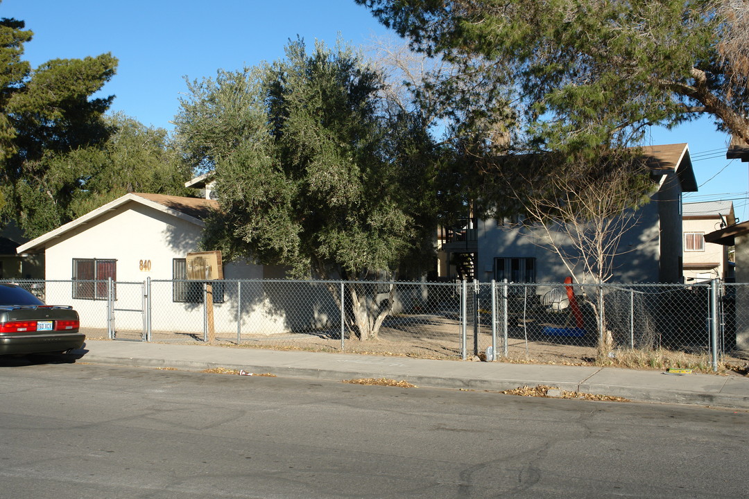 Bruce Gardens in Las Vegas, NV - Building Photo