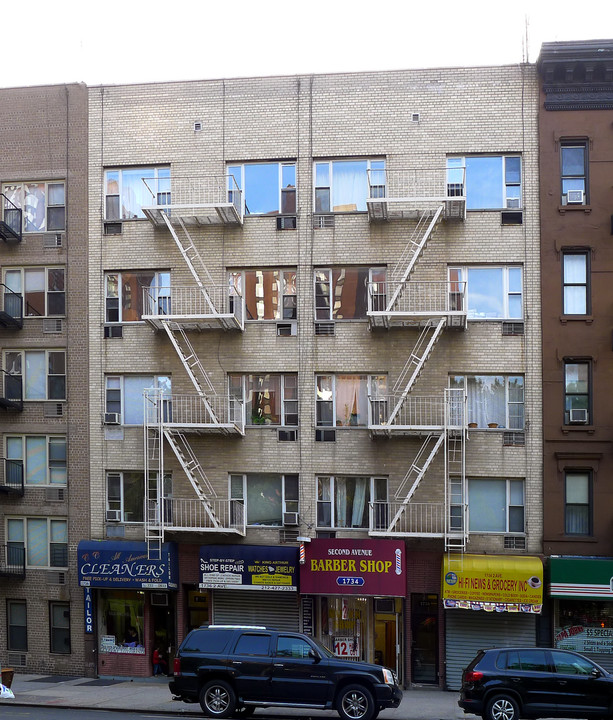 1734-1736 2nd Ave in New York, NY - Building Photo