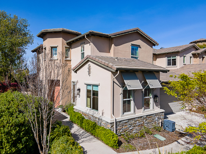 1022 Gamay Dr in El Dorado Hills, CA - Building Photo