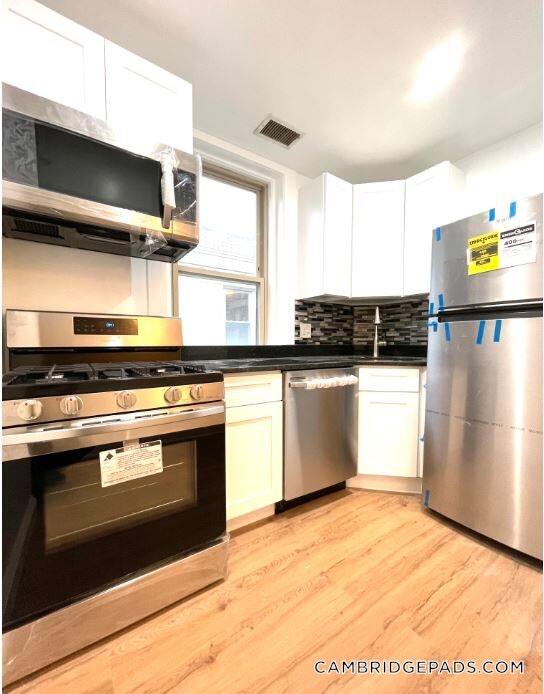 property at 9 Woodbridge St