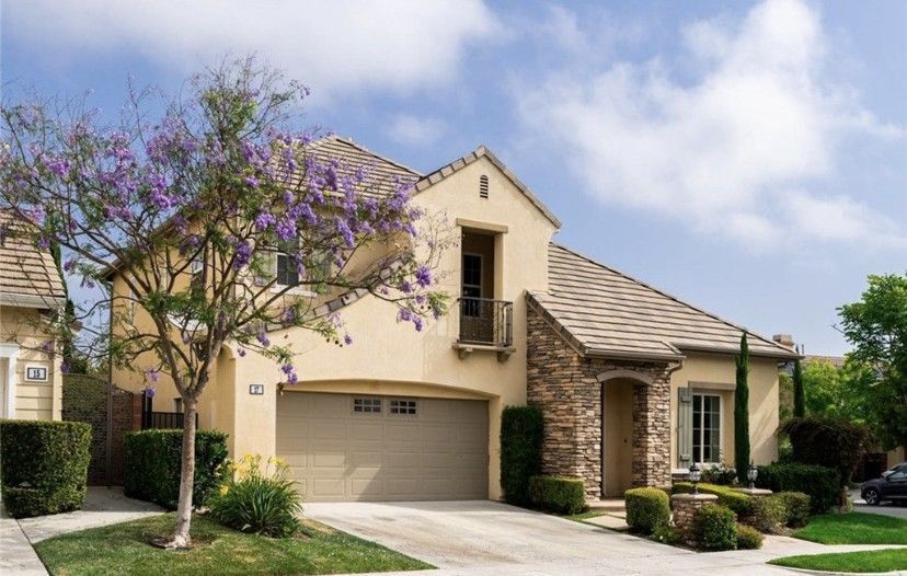 17 Plum St in Mission Viejo, CA - Building Photo
