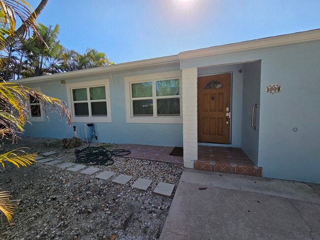 property at 1008 Macy St