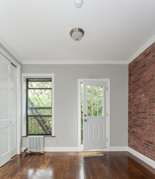 309 E 8th St, Unit D3 in New York, NY - Building Photo - Building Photo