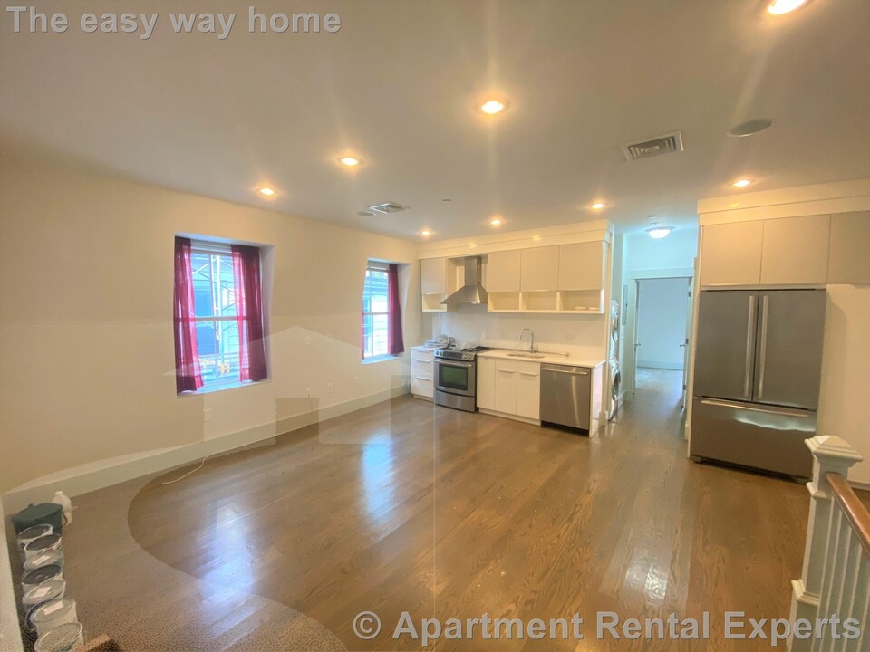 15 Boardman St, Unit 2 in Cambridge, MA - Building Photo