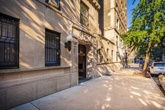 Walter Arms Apartments in New York, NY - Building Photo - Building Photo