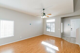 6343 S Nash Way in Chandler, AZ - Foto de edificio - Building Photo