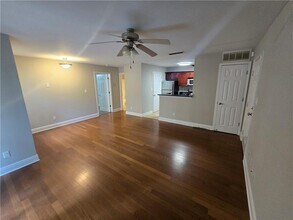 2205 Santa Fe Pkwy in Sandy Springs, GA - Building Photo - Building Photo