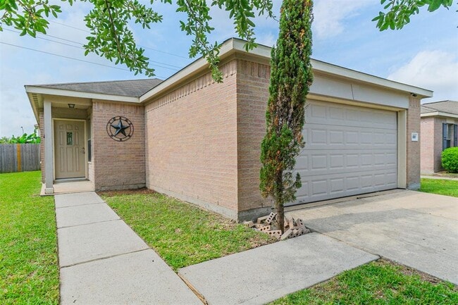 property at 16530 Peyton Ridge Cir