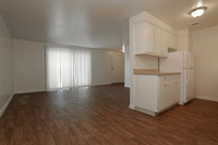 Lakewood Townhomes in Tucson, AZ - Building Photo - Interior Photo