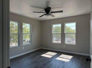 7301 Sherman St in Houston, TX - Building Photo - Building Photo