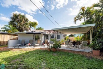 1541 NW 6th Ave in Fort Lauderdale, FL - Foto de edificio - Building Photo