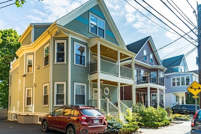 73 Lexington Ave, Unit 2