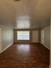 1708 Westchester Dr in The Village, OK - Building Photo - Building Photo