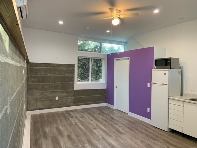 2055 Barnett Way, Unit Barnett Way - ADU in Los Angeles, CA - Building Photo - Building Photo