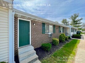 35 N Liverpool St in Manchester, PA - Building Photo