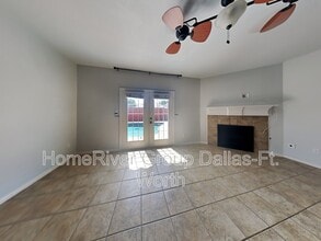 13358 Roadster Dr in Frisco, TX - Building Photo - Building Photo