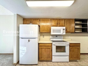 11595 E Cornell Cir in Aurora, CO - Foto de edificio - Building Photo