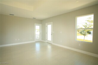 7471 Pebble Beach Rd in Ft. Myers, FL - Building Photo - Building Photo