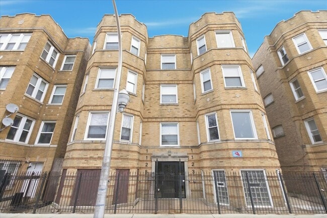 property at 1123 N Christiana Ave