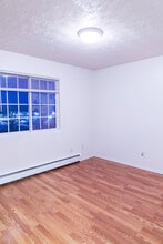 1805 Dare Ave, Unit 1 in Anchorage, AK - Building Photo - Building Photo