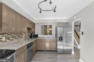 5824 Wye Oak Commons Ct in Burke, VA - Building Photo - Building Photo