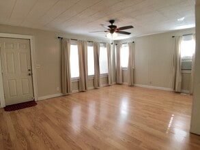 201 W Franklin St in Shawnee, OK - Building Photo - Building Photo