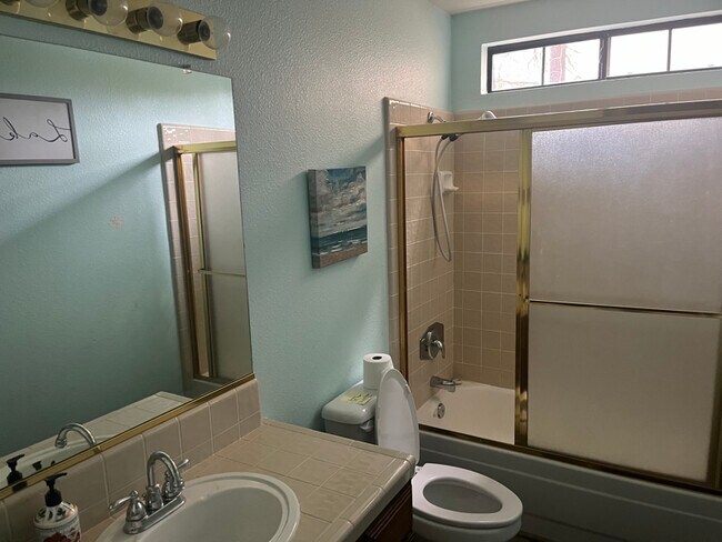 40531 Saddleback Rd in Bass Lake, CA - Building Photo - Building Photo