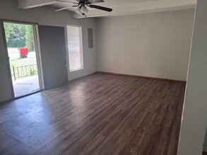 1243 13th NW in Paris, TX - Building Photo - Building Photo