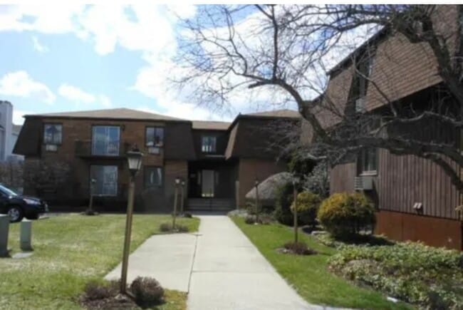 property at 134 Deer Hill Ave