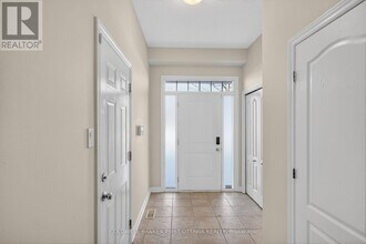 184 Highbury Park Dr in Ottawa, ON - Building Photo - Building Photo