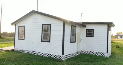 3325 S Oklahoma Ave in Brownsville, TX - Building Photo - Building Photo