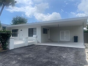 9320 SW 125th Terrace in Miami, FL - Building Photo - Building Photo