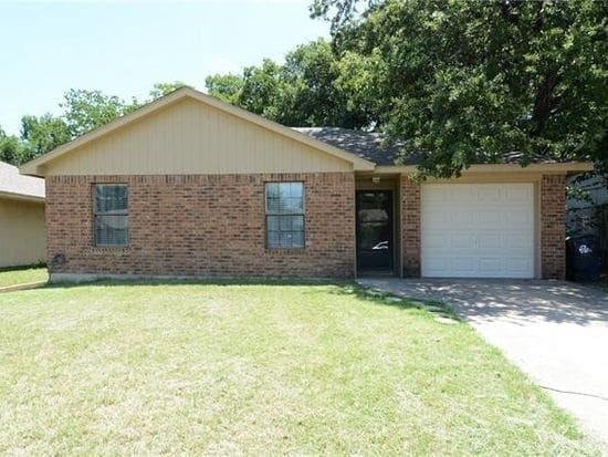 925 Baldwin St in Denton, TX - Building Photo - Building Photo