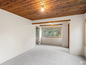 2 Klamath Dr in La Conner, WA - Foto de edificio - Building Photo