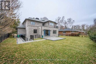 577 Indian Rd in Mississauga, ON - Building Photo - Building Photo