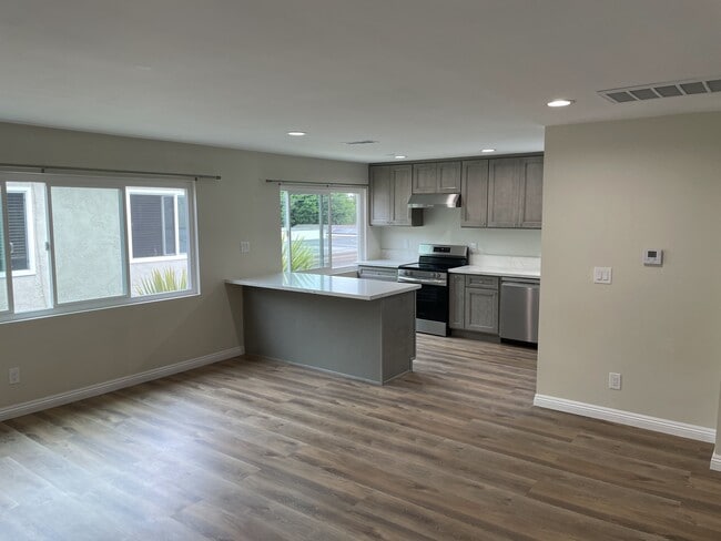 3671 Howard Ave, Unit Unit 3, Unit Unit 3