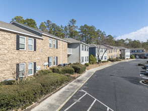 Campus Side Apartments in Augusta, GA - Foto de edificio - Building Photo