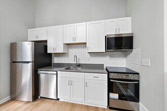2209 Garden Pl in Raleigh, NC - Building Photo - Building Photo