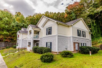 585 Franklin Grove Church Rd-Unit -1H in Bryson City, NC - Building Photo - Building Photo