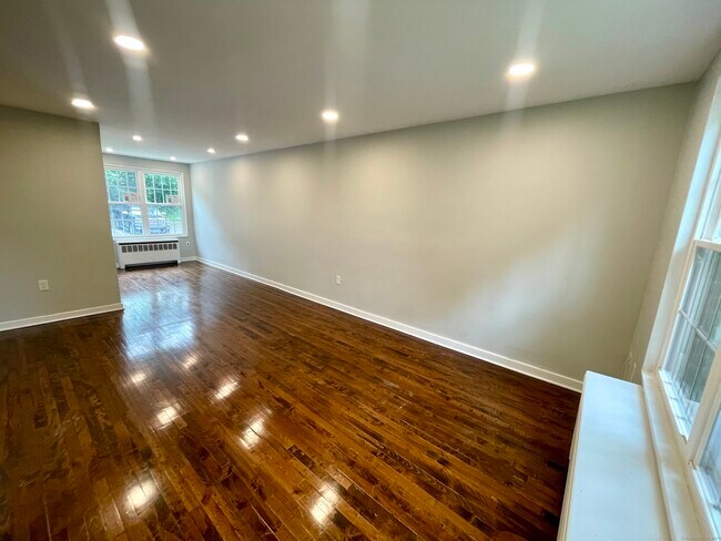 209 Virginia Ave in Bridgeport, CT - Building Photo - Building Photo