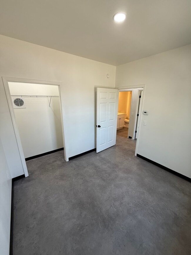 188 Summit in Cotter, AR - Building Photo - Building Photo